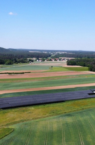 Regionalstrom_PV_Freiflächenanlage_Solarpark_Felder_Strom_Rednitzhembach