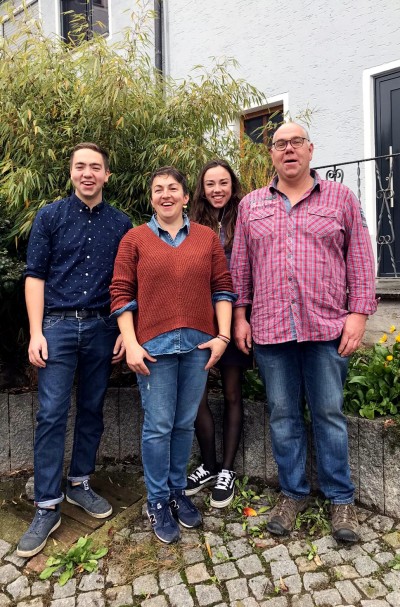 Biogasanlage_Regionalstrom_Familie_Haus_Biogas_Strom
